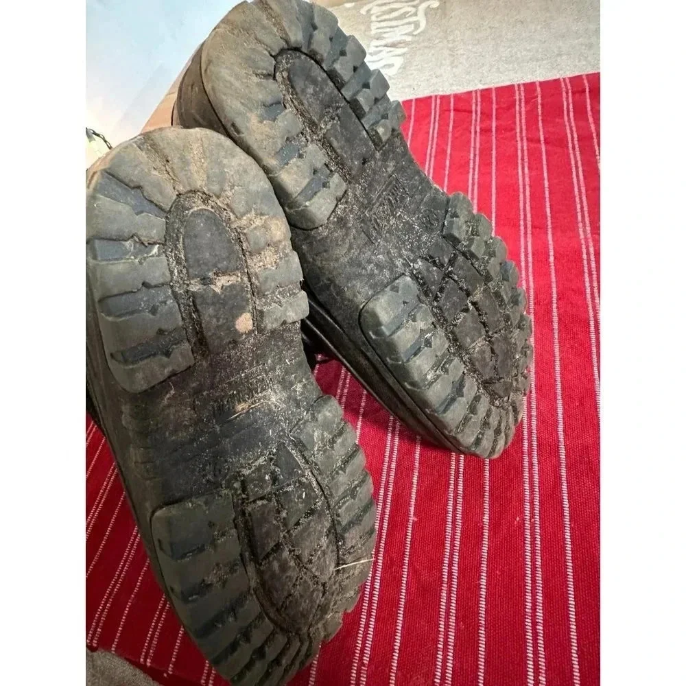 Khombu Girls Size 2M Black boots